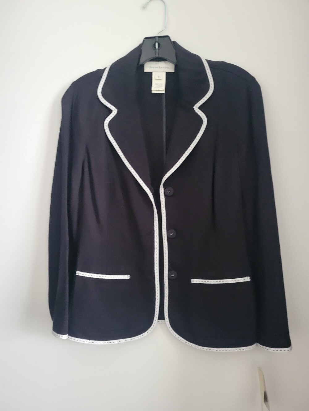 NWT Susan Bristol Black Knit Women's Blazer Jacket With White Piping Size 6